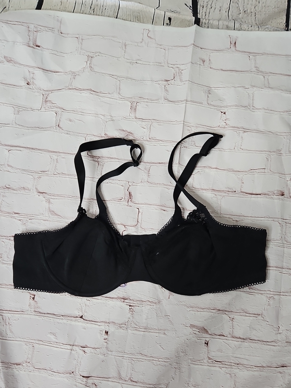 Savage X Fenty Black Underwire Unpadded Bra with Lace Trim NWT 40C